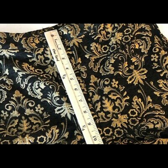 Urban Outfitters Womens Pants Tapestry Jacquard Cropped Black Gold Size 6 - Picture 11 of 16